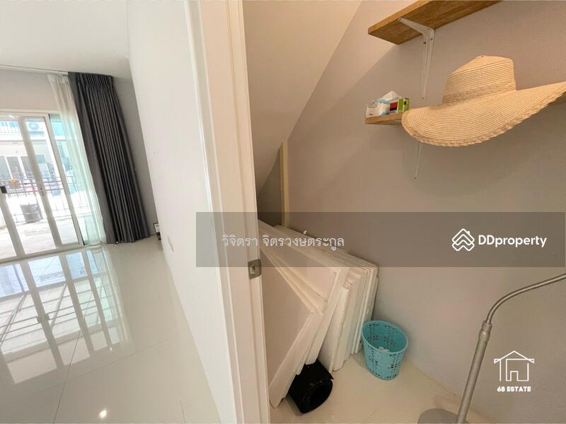 For Sale - Cher Watcharapol, Bangkok