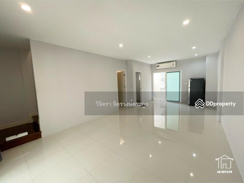 For Sale - Cher Watcharapol, Bangkok