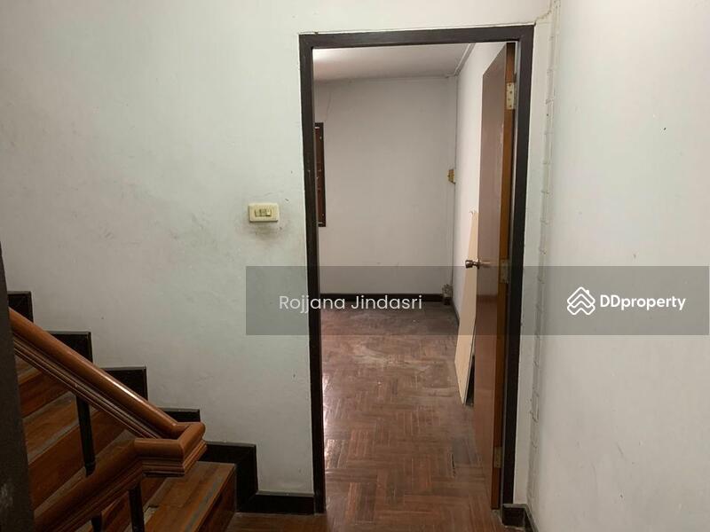For Sale - 4-Bedroom Townhouse, Bangkok
