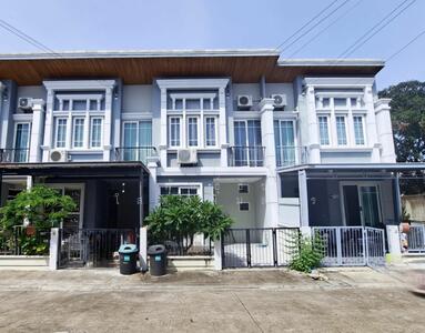 ขาย - Golden Town Sathorn : โกลเด้น ทาวน์ สาทร, กรุงเทพ