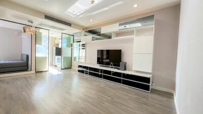 ขาย - The Room Sathorn : เดอะ รูม สาทร, กรุงเทพ