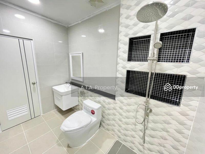 For Sale - Premwara Village, Sriracha, Chon Buri
