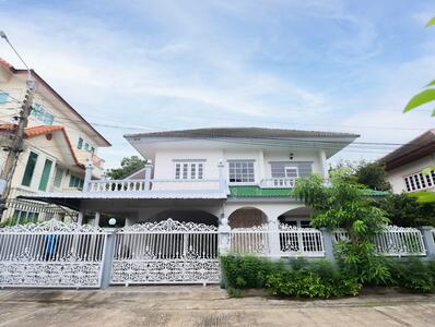 ขาย - บ้านเดี่ยว 2 ชั้น รีโนเวทใหม่ นาคนิวาส 2 ลาดพร้าว 71 ใกล้เซ็นทรัลอีสต์วิลล์, กรุงเทพ