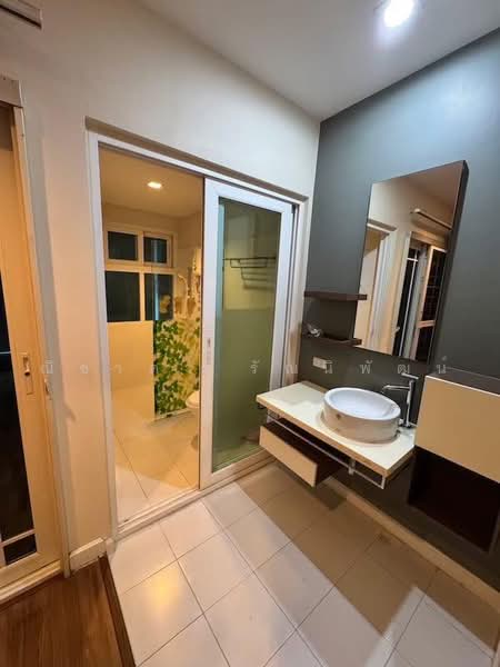 ให้เช่าบ้านลาดพร้าว 71 ตกแต่งใหม่, Bangkok, Lat Phrao, Bangkok, 4 Bedrooms, 156 sqm, Townhouse For Rent, by เฌอณิษฐา  นิติวัชญ์วาณิช, 60103276 - DDproperty.com