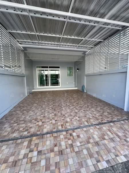 ให้เช่าบ้านลาดพร้าว 71 ตกแต่งใหม่, Bangkok, Lat Phrao, Bangkok, 4 Bedrooms, 156 sqm, Townhouse For Rent, by เฌอณิษฐา  นิติวัชญ์วาณิช, 60103276 - DDproperty.com