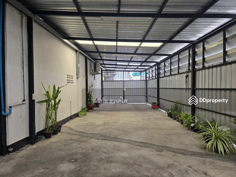 For Rent - Warehouse with Office For Rent,Arae size 490Sqm.at Lat Phrao 38,Close to MRT Lat Phrao,Bangkok., Bangkok