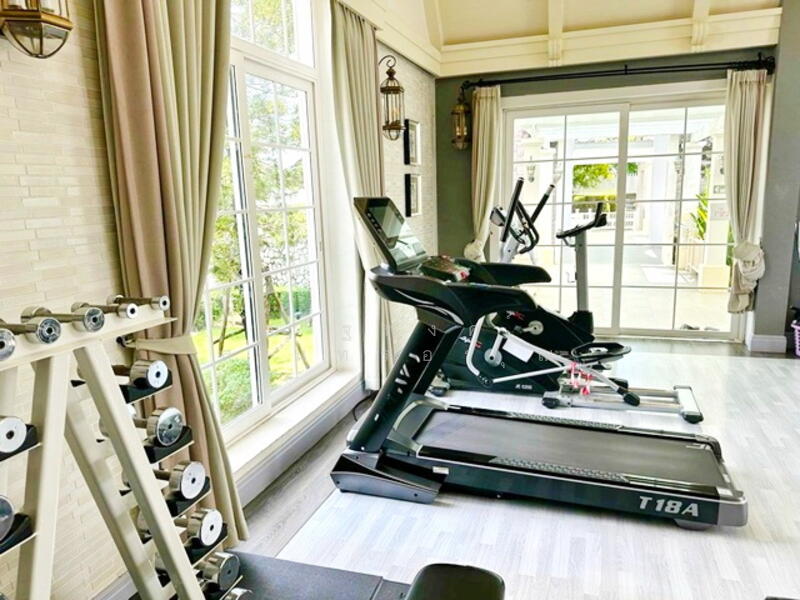 For Rent - แม็คโคร บางบอน 1.7 กม. ให้เช่าคฤหาสน์ บ้านเดี่ยวหรู 2 ชั้นหรูหรา เอกชัย96-104 -วงแหวน 7-11 100ม., Bangkok