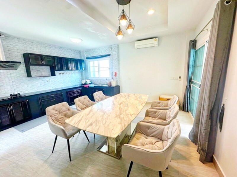 For Rent - แม็คโคร บางบอน 1.7 กม. ให้เช่าคฤหาสน์ บ้านเดี่ยวหรู 2 ชั้นหรูหรา เอกชัย96-104 -วงแหวน 7-11 100ม., Bangkok