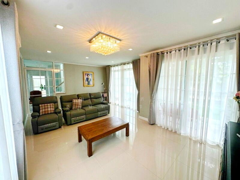 For Rent - แม็คโคร บางบอน 1.7 กม. ให้เช่าคฤหาสน์ บ้านเดี่ยวหรู 2 ชั้นหรูหรา เอกชัย96-104 -วงแหวน 7-11 100ม., Bangkok