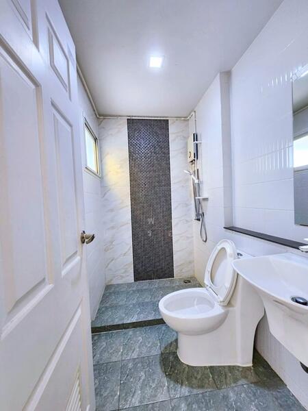 For Rent - แม็คโคร บางบอน 1.7 กม. ให้เช่าคฤหาสน์ บ้านเดี่ยวหรู 2 ชั้นหรูหรา เอกชัย96-104 -วงแหวน 7-11 100ม., Bangkok