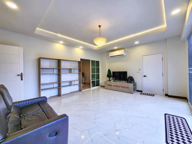 For Rent - แม็คโคร บางบอน 1.7 กม. ให้เช่าคฤหาสน์ บ้านเดี่ยวหรู 2 ชั้นหรูหรา เอกชัย96-104 -วงแหวน 7-11 100ม., Bangkok