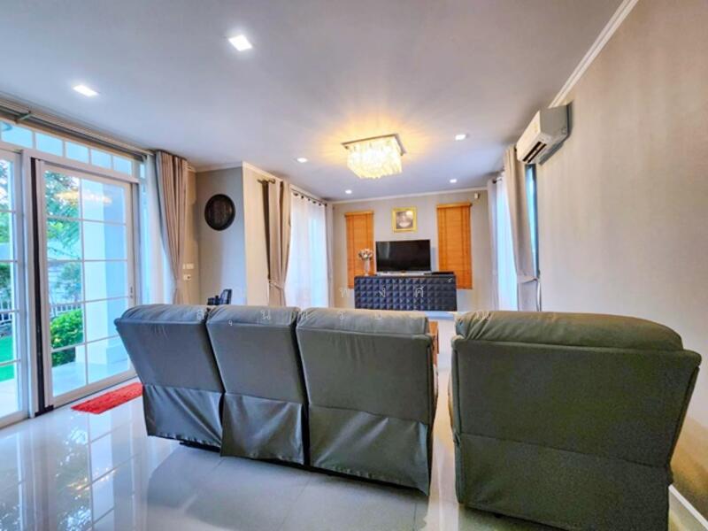 For Rent - แม็คโคร บางบอน 1.7 กม. ให้เช่าคฤหาสน์ บ้านเดี่ยวหรู 2 ชั้นหรูหรา เอกชัย96-104 -วงแหวน 7-11 100ม., Bangkok