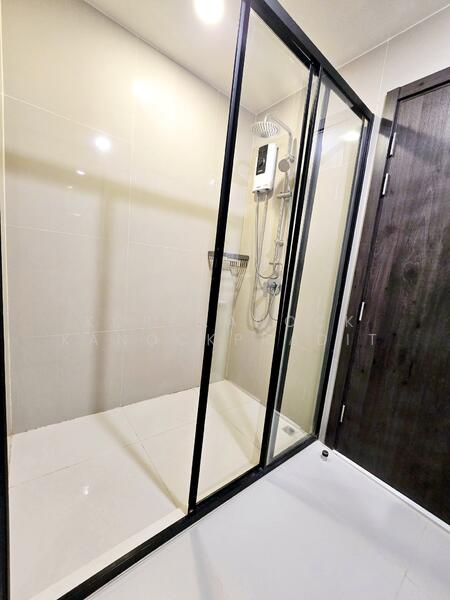 XT Huaikhwang, Bangkok, 244 Ratchadaphisek Road, Huai Khwang, Bangkok, 1 Bedroom, 35 sqm, Condo For Rent, by Kornkanock Kanockpradit, 60103889 - DDproperty.com
