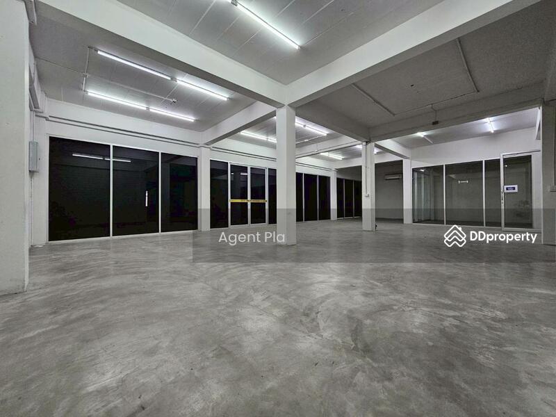 For Rent - Newly renovated Commercial Buildings for Rent – 2 Units (SPSP620), Bangkok