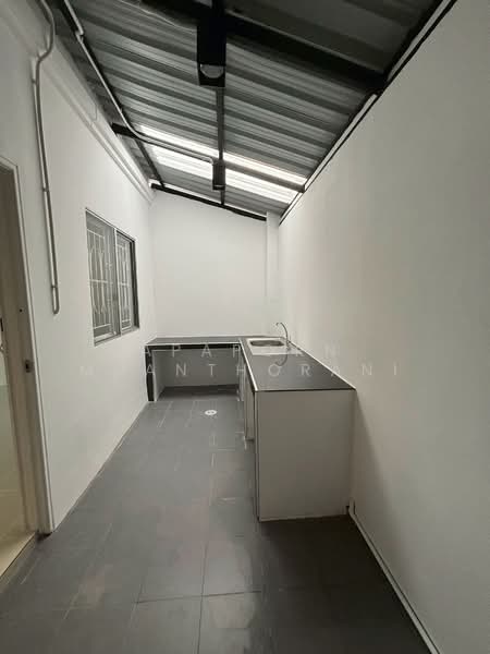 Baan Pruksa 49/2 Bangyai-Kaewin, Nonthaburi, Soi Kaew In 11, Sao Thong Hin Bang Yai, Nonthaburi Province, Sao Thong Hin, Bang Yai, Nonthaburi, 3 Bedrooms, 140 sqm, Townhouse For Sale, by Apaporn Muanthorani, 60104437 - DDproperty.com