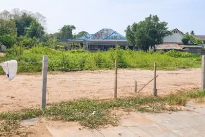 ขาย - ขายที่ดินเปล่า 1 ไร่ 1 งาน 7 ตร.วา ทำเลดี เดินทางสะดวก อำเภอเมือง จังหวัดมุกดาหาร, มุกดาหาร