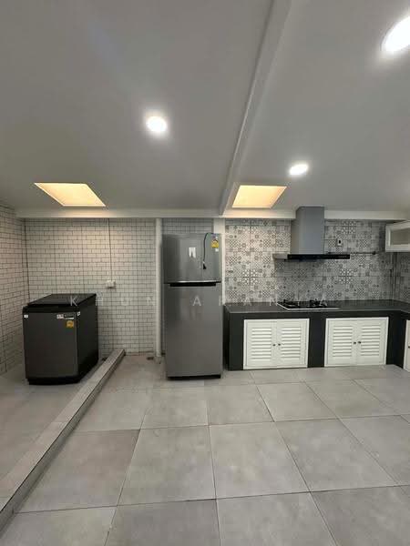 ไม่ทราบชื่อ, Bangkok, Din Daeng, Bangkok, 3 Bedrooms, 150 sqm, Townhouse For Rent, by Khun Aranya, 60104592 - DDproperty.com