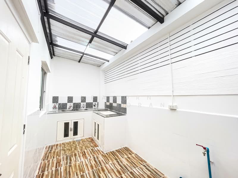 ไลโอ นอฟ วงแหวน-ปิ่นเกล้า, นนทบุรี, บางแม่นาง, บางใหญ่, นนทบุรี, 102 ตร.ม., ทาวน์เฮ้าส์ ขาย, โดย Apaporn Muanthorani, 60105140 - DDproperty.com