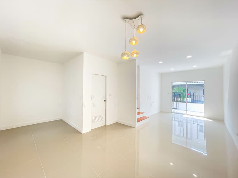 ไลโอ นอฟ วงแหวน-ปิ่นเกล้า, นนทบุรี, บางแม่นาง, บางใหญ่, นนทบุรี, 102 ตร.ม., ทาวน์เฮ้าส์ ขาย, โดย Apaporn Muanthorani, 60105140 - DDproperty.com