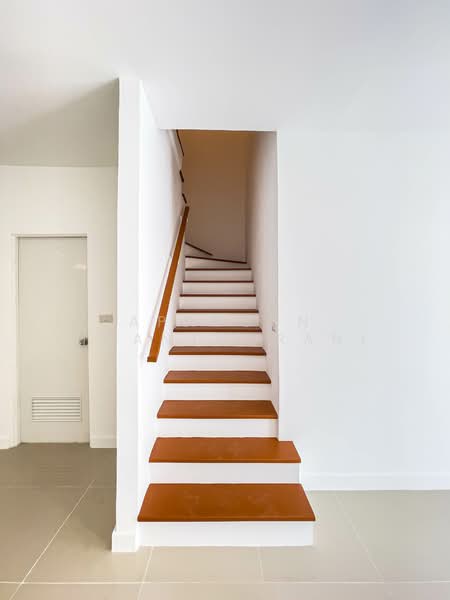 ไลโอ นอฟ วงแหวน-ปิ่นเกล้า, นนทบุรี, บางแม่นาง, บางใหญ่, นนทบุรี, 102 ตร.ม., ทาวน์เฮ้าส์ ขาย, โดย Apaporn Muanthorani, 60105140 - DDproperty.com