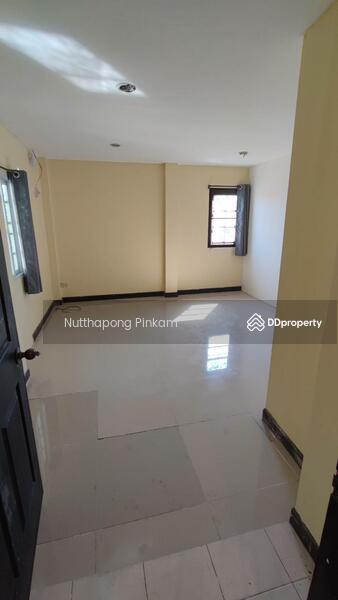 For Sale - 4-Bedroom House, Bangkok