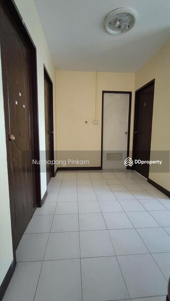 For Sale - 4-Bedroom House, Bangkok