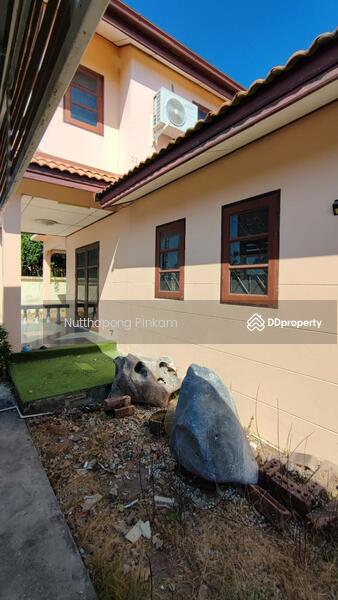 For Sale - 4-Bedroom House, Bangkok