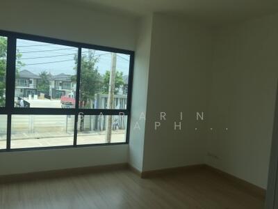 ขาย - ทาวน์เฮาท์ 3-ห้องนอน, กรุงเทพ