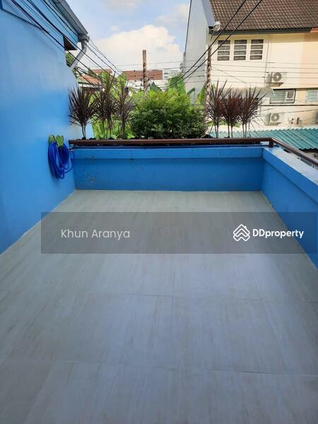 For Rent - Townhouse for rent on Suthisan Winitchai Road, corner room, 3 bedrooms, 4 bathrooms, 5 aircondition, Bangkok