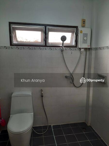 For Rent - Townhouse for rent on Suthisan Winitchai Road, corner room, 3 bedrooms, 4 bathrooms, 5 aircondition, Bangkok