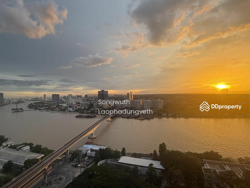An awesome river view you can be seen from the living room , bedroom and balcony.