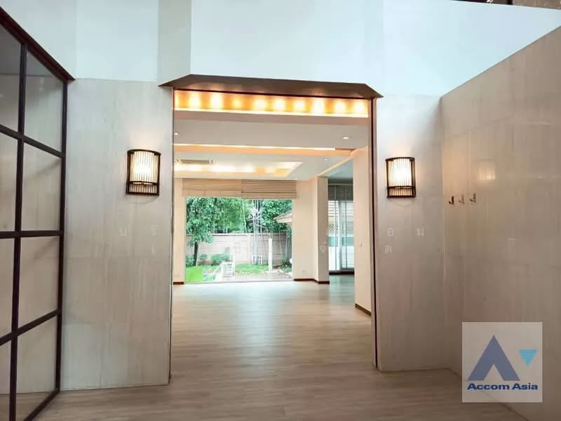 5 Bedrooms House for Rent in Bang Na, Bangkok near BTS Bearing at House in compound (AA23515), กรุงเทพ, บางนา, กรุงเทพ, 305 ตร.ม., บ้านเดี่ยว ให้เช่า, โดย บริษัท แอคคอม เอเซีย จำกัด, 60106151 - DDproperty.com