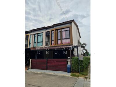 ขาย - ทาวน์เฮาท์ 3-ห้องนอน, กรุงเทพ