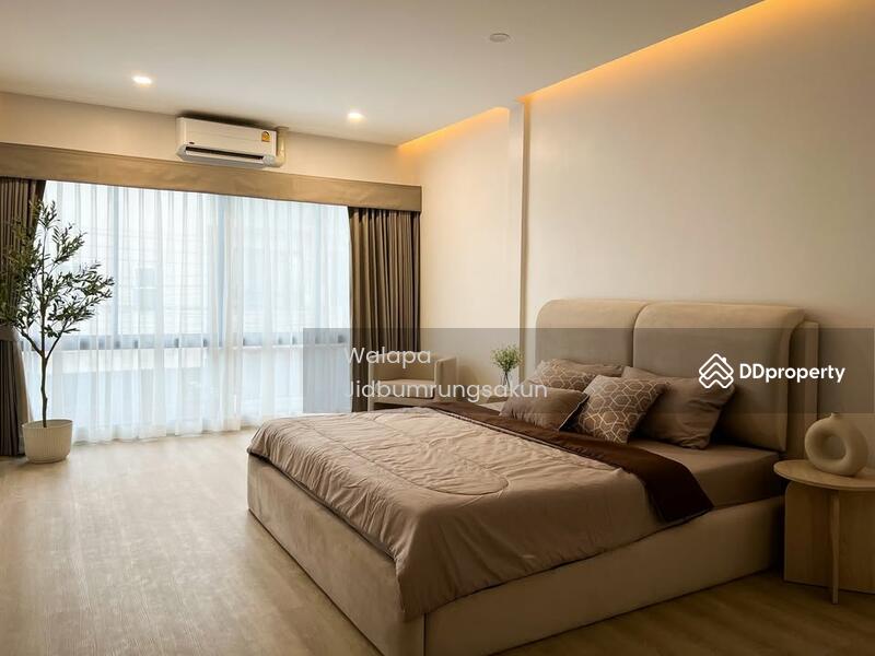 ให้เช่า - ทาวน์เฮาท์ 4-ห้องนอน, กรุงเทพ