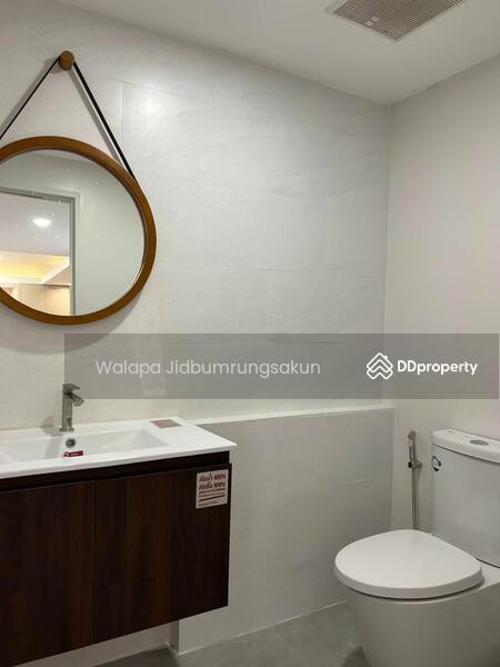 For Rent - 4-Bedroom Townhouse, Bangkok