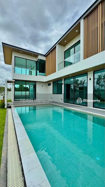 For Sale - 4-Bedroom House, Chiang Mai