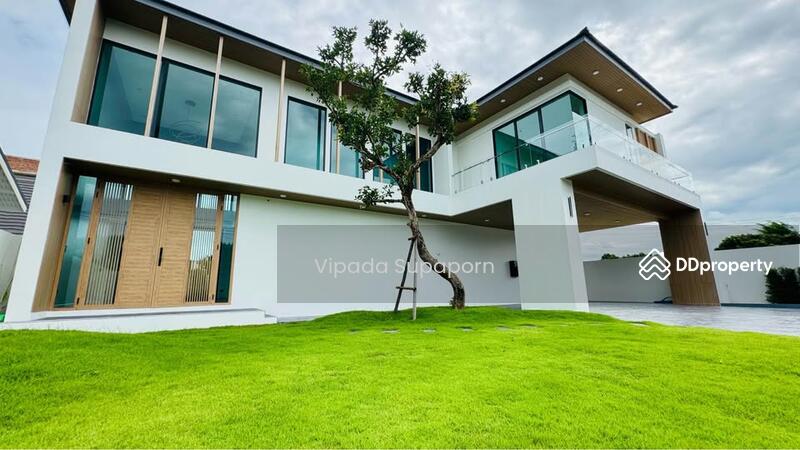 For Sale - 4-Bedroom House, Chiang Mai