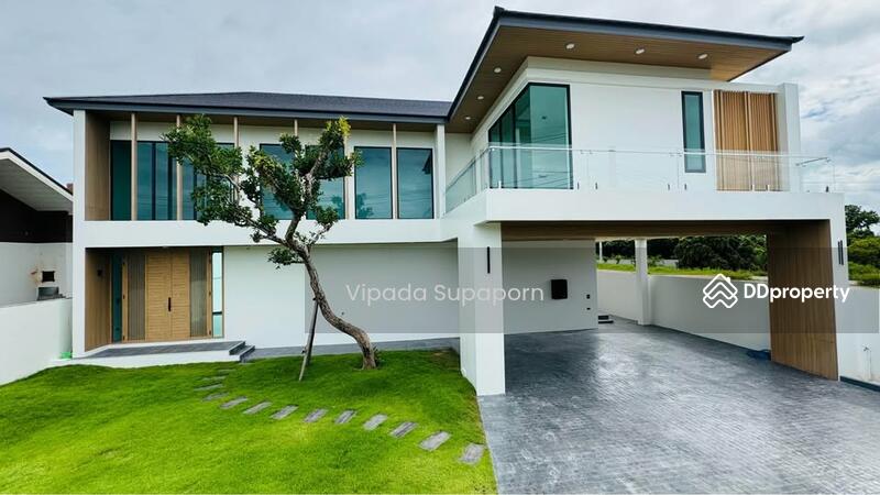 For Sale - 4-Bedroom House, Chiang Mai