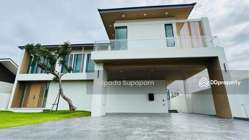 For Sale - 4-Bedroom House, Chiang Mai