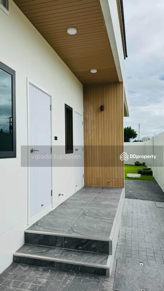 For Sale - 4-Bedroom House, Chiang Mai