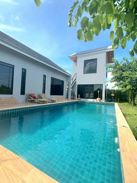 PTT Station ปตท.น้ำแพร่, Chiang Mai, Nam Phare, Hang Dong, Chiang Mai, 4 Bedrooms, 320 sqm, Villa For Rent, by Surat Premsri, 60108163 - DDproperty.com