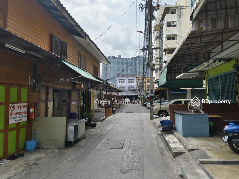 For Sale - ที่ดินพร้อมบ้าน ซอยเทอดไท 21, Bangkok