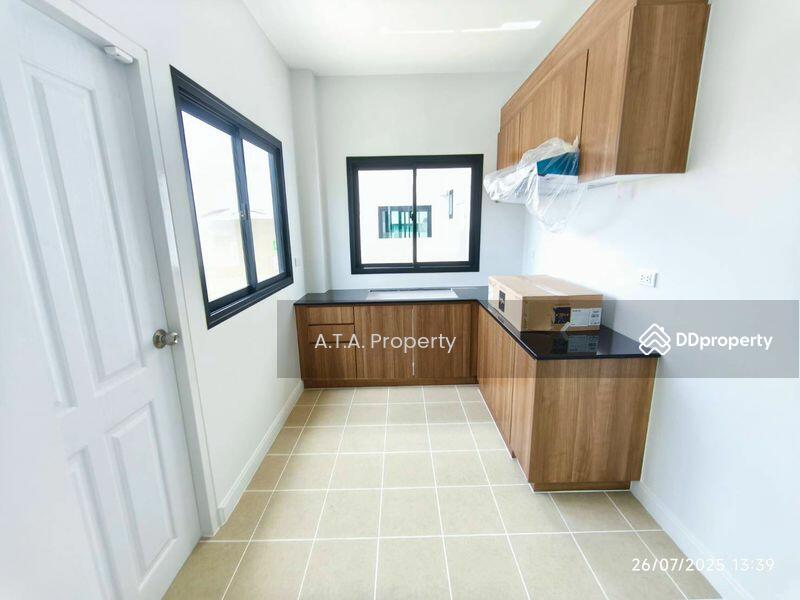 For Sale - Lake Valley, Chon Buri