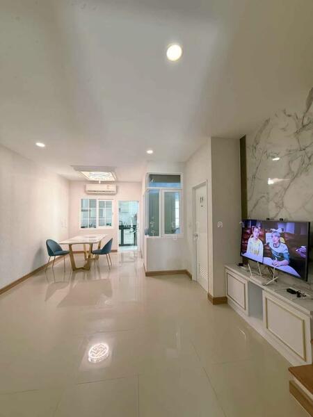 For Rent - Golden Town Sathorn, Bangkok