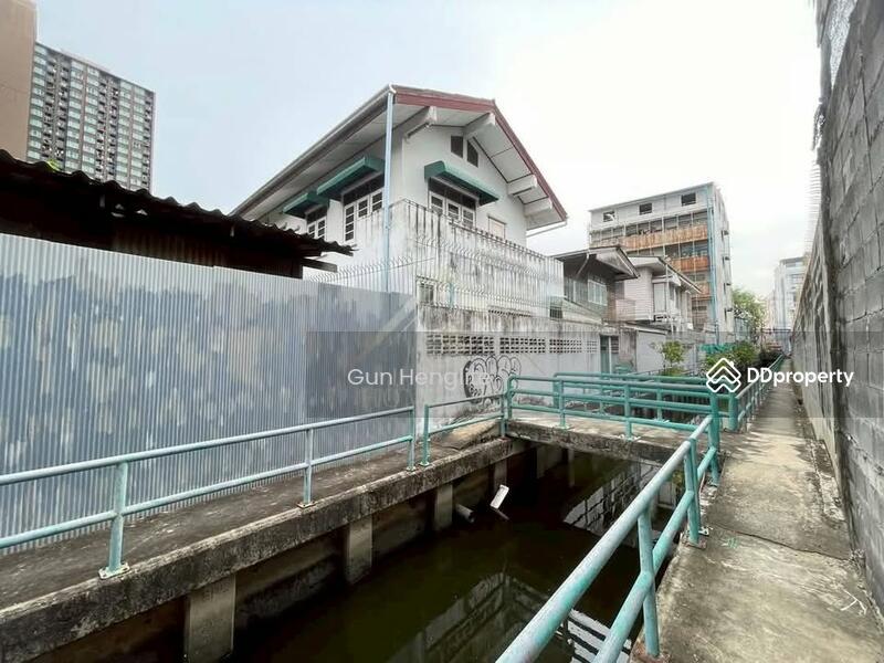 For Sale - 2-Bedroom House, Bangkok