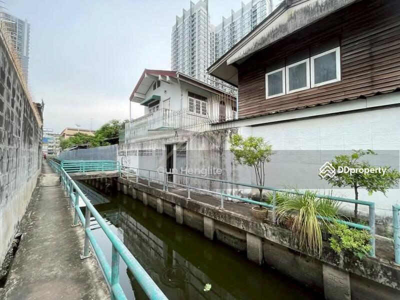 For Sale - 2-Bedroom House, Bangkok