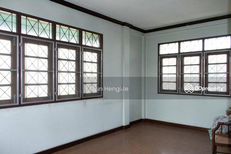 For Sale - 2-Bedroom House, Bangkok