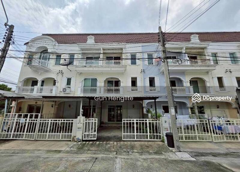 For Sale - 3-Bedroom Townhouse, Bangkok
