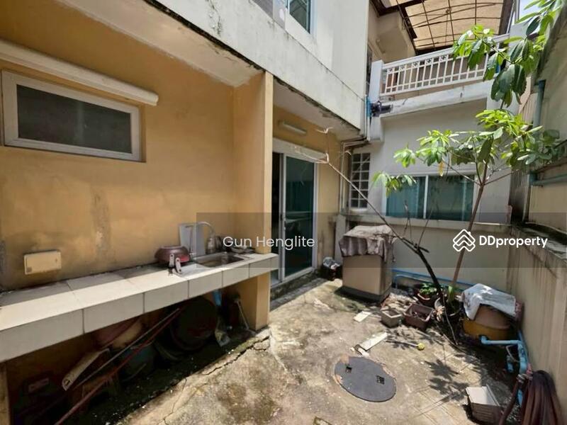 For Sale - 3-Bedroom Townhouse, Bangkok