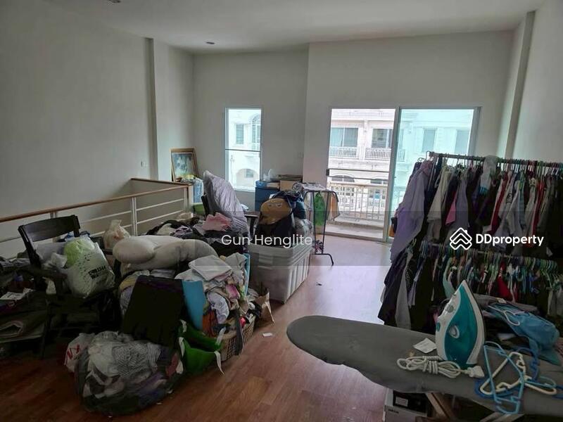 For Sale - 3-Bedroom Townhouse, Bangkok